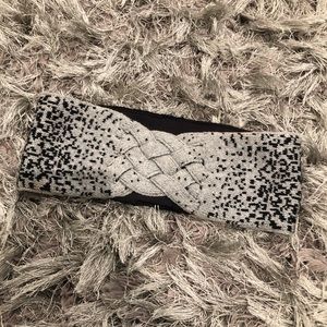 LULU LEMON headband!